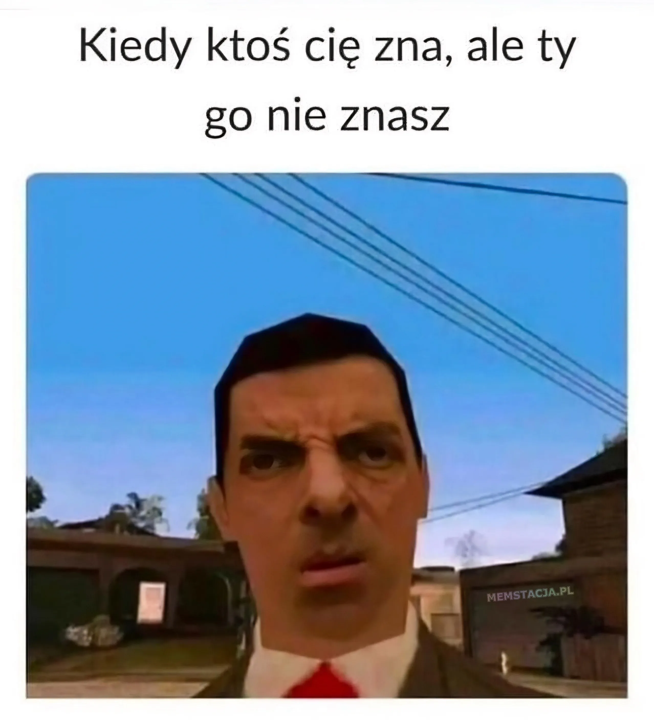 Kiedy ktoś cię zna, ale ty go nie znasz. Postać przypominająca Jasia Fasolę ze zdziwioną miną.