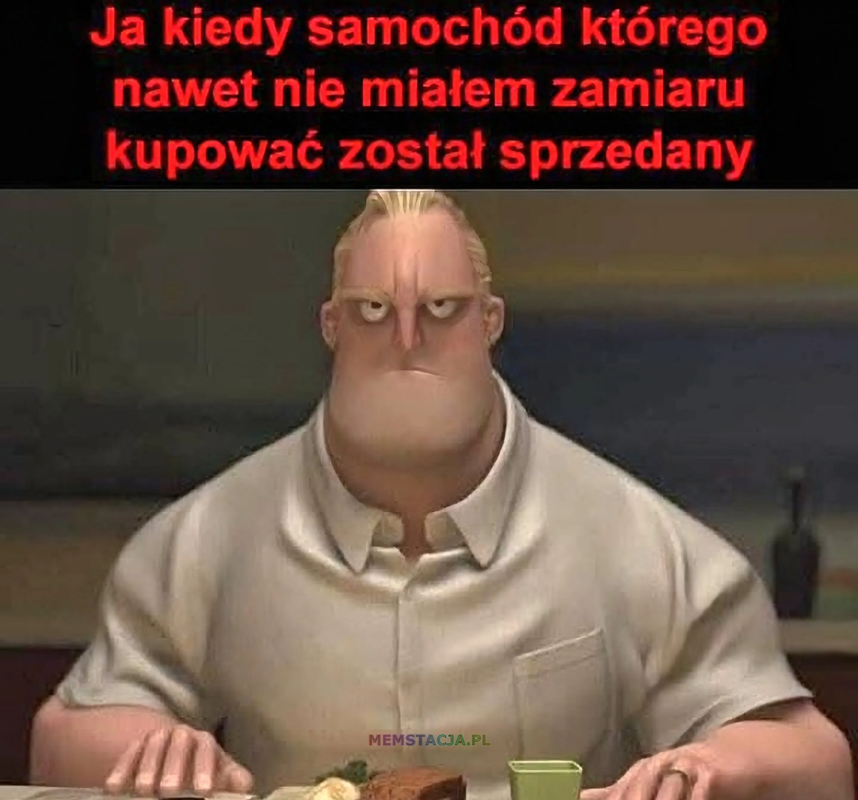Ja kiedy samochód którego nawet nie miałem zamiaru kupować został sprzedany. Zdjęcie zdenerwowanego mężczyzny.