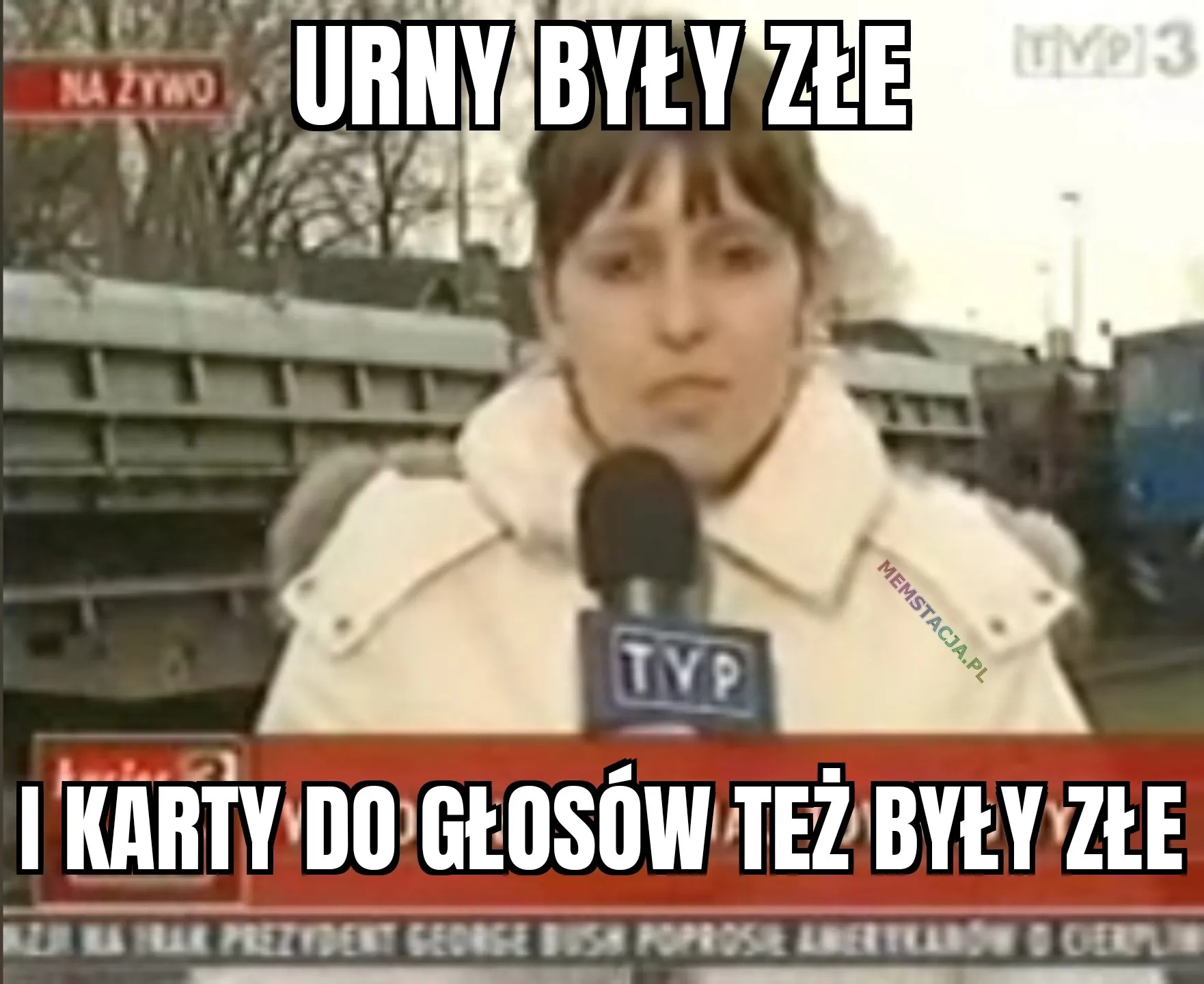 Mem o tytule: Kiedy przegrywasz, ale jesteś mistrzem wymówek 😁 Mem przedstawiający reporterkę TVP3 trzymającą mikrofon z podpisem „Urny były złe i karty do głosów też były złe”. Obrazek ma charakter satyryczny, nawiązuje do absurdalnych tłumaczeń porażki wyborczej.