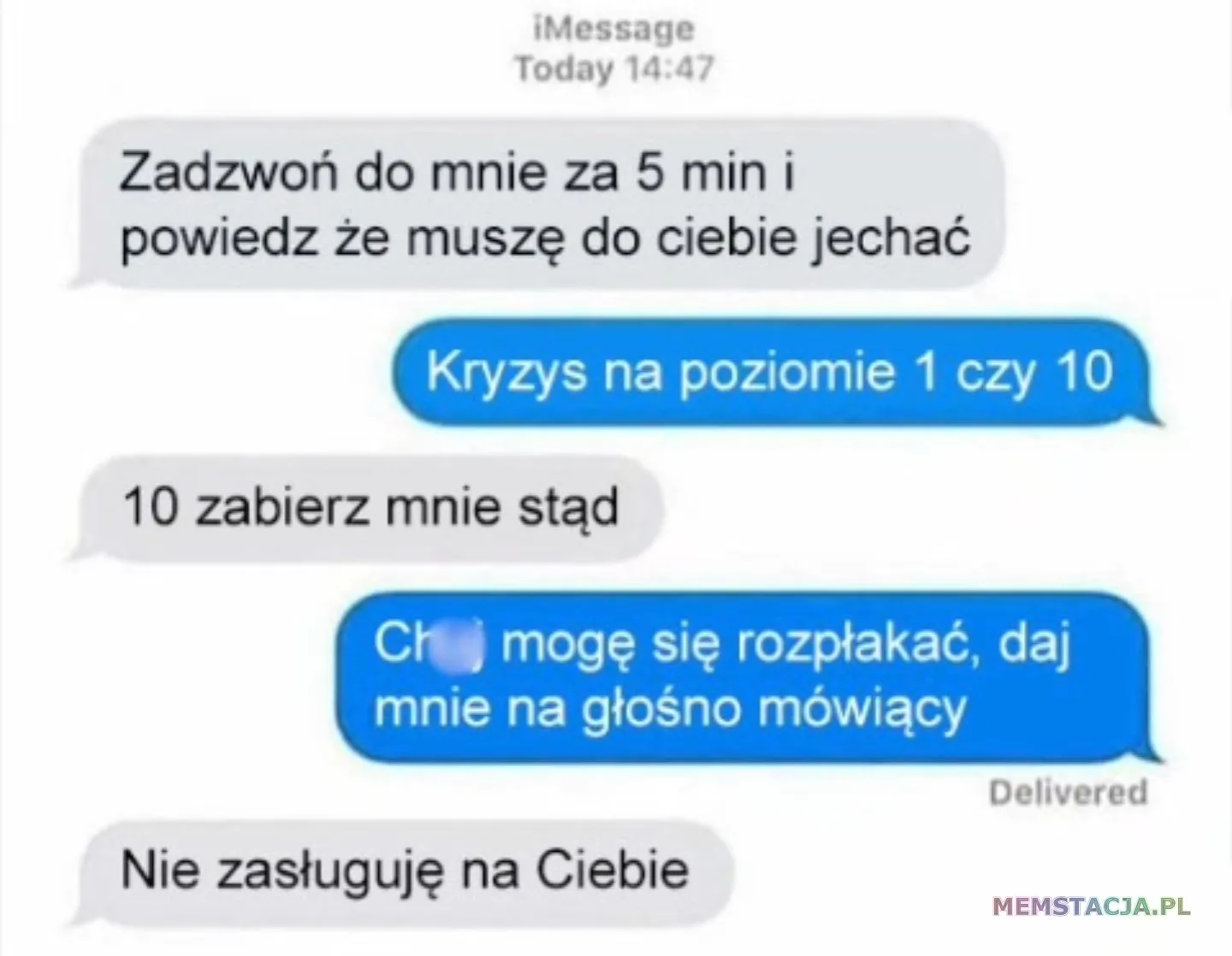 Wiadomości z konwersacji na Messengerze.